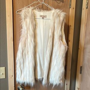 Chico's Faux Fur Vest in Cream